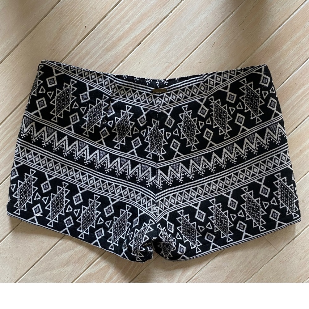 Billabong Tribal Aztec Print Knit Cotton Shorts -M - Picture 2 of 10